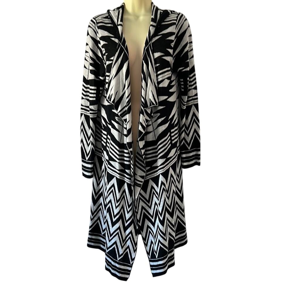 Hannah Black and White Patterned Cardigan Long Size Small Geometric Waterfall